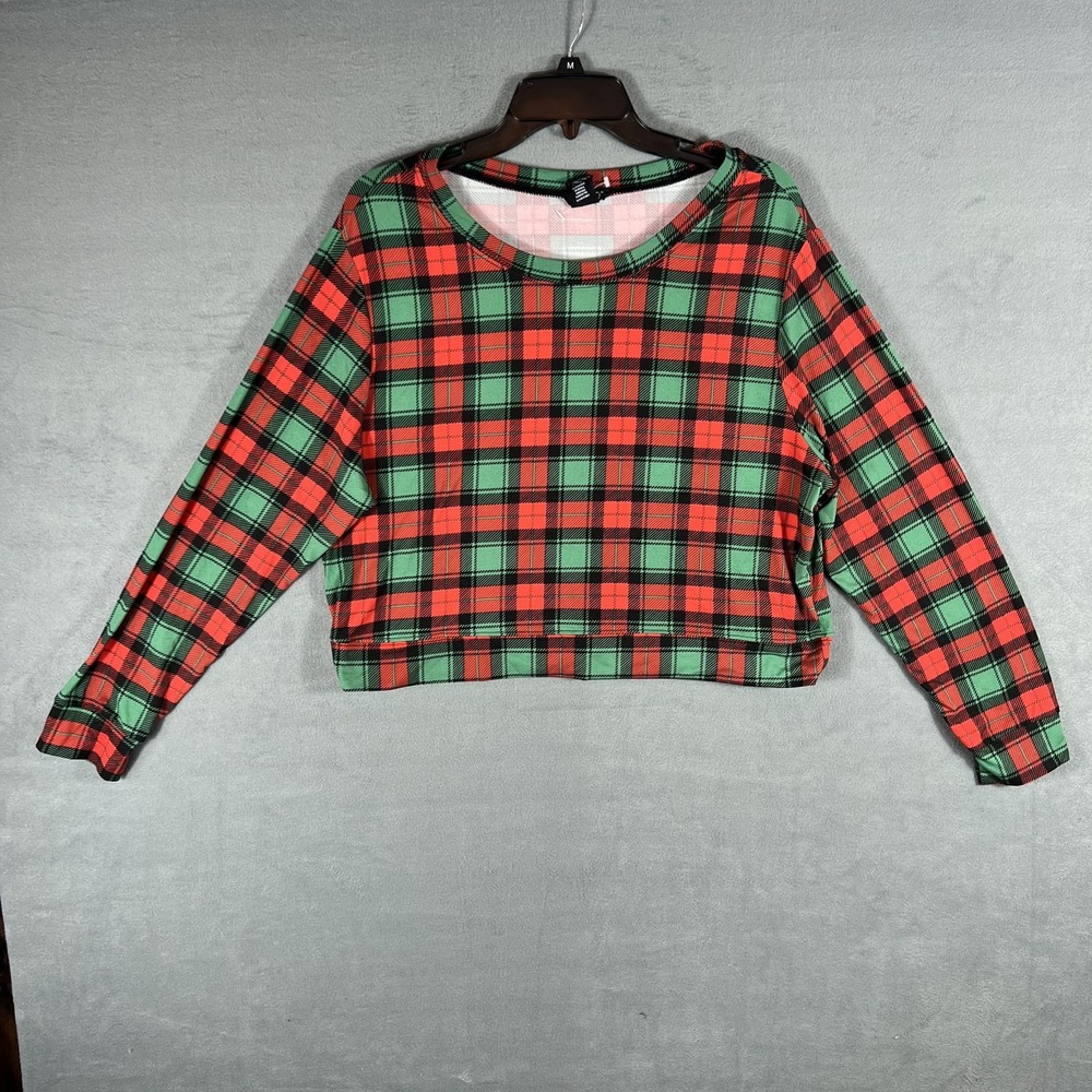 INDERO Women's L/XL Red Green‎ Black Plaid Long Sleeve Crew Neck Crop Top Shirt